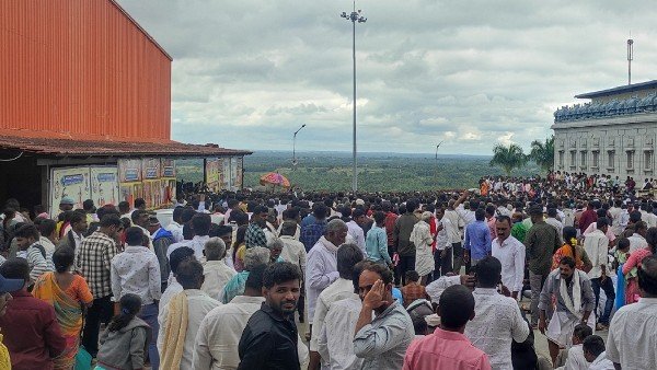 karnataka 11000 man gathered to 250 women for marriage