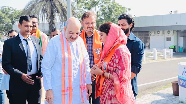 Ravindra Jadeja Meet Home Minister Amit Shah in Gujarat