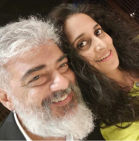 shalini joined in instagram share pic with husband ajith kumar