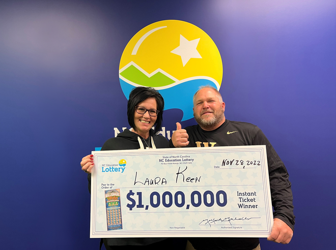 woman and her boyfriend won in lottery after run for fuel
