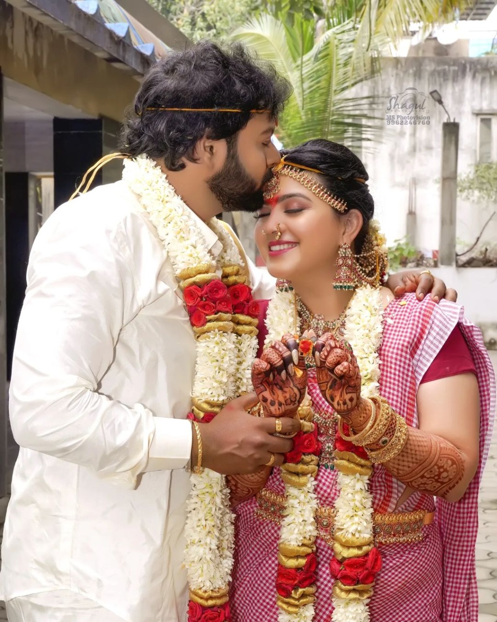 Shwetha Bandekar Marriage with VJ Mal Maruga viral photos