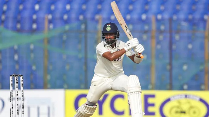 Virat Kohli Reaction on Pujara scored 100 against Bangladesh 