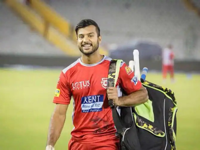 Mayank Agarwal sold to Hyderabad for 8.25 crore Bidding against CSK