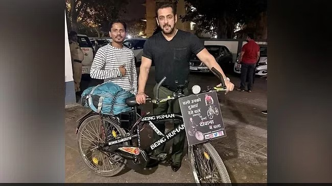 fan rides cycle from MP to mumbai to see salman khan 