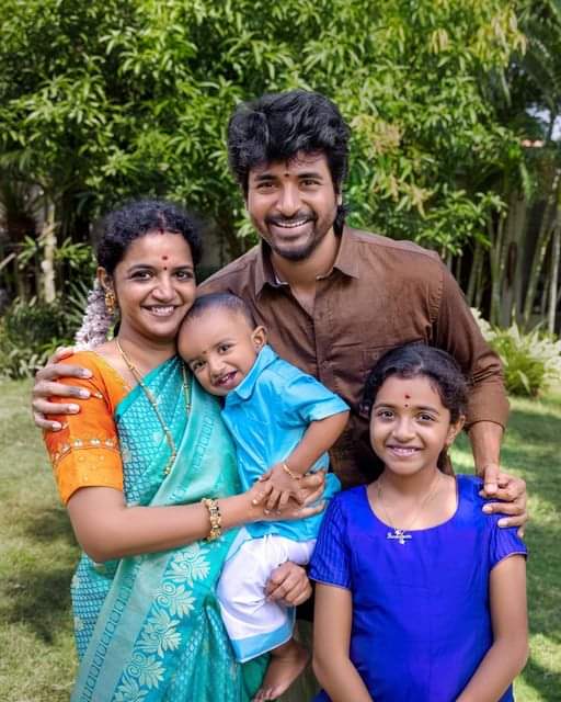 Siva Karthikeyan Son Face Photo Revealed in Family Pongal Celebration