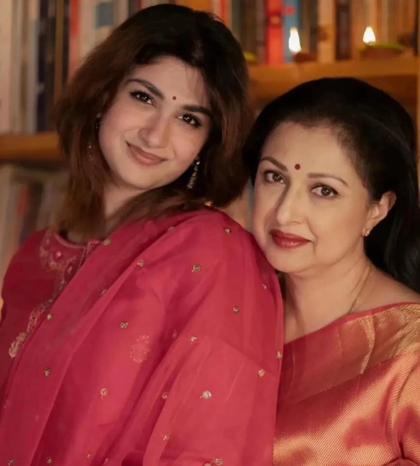 80S Actress gauthami with her daughter Subbalakshmi Bhatia