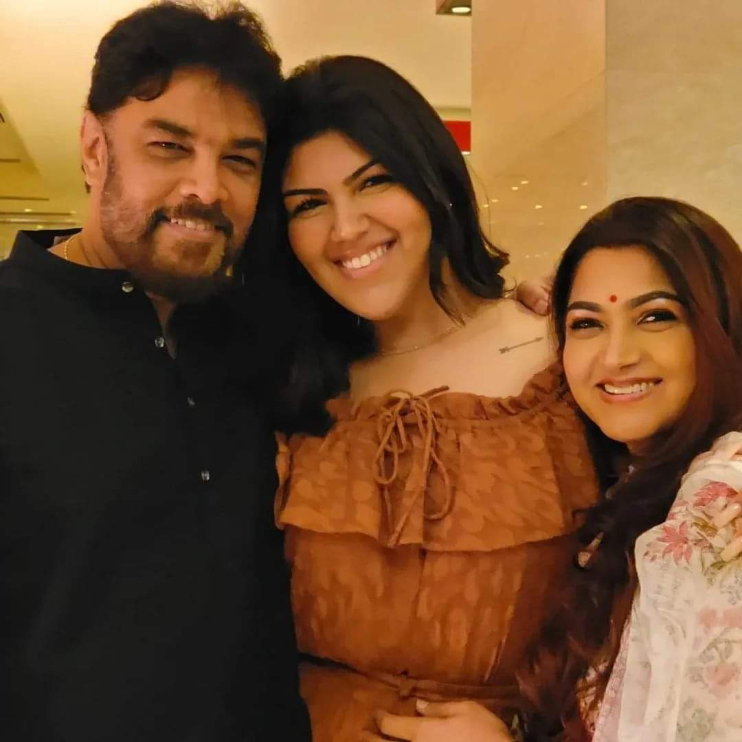 Khushboo Sundar C Daughter anandita Birthday Celebration