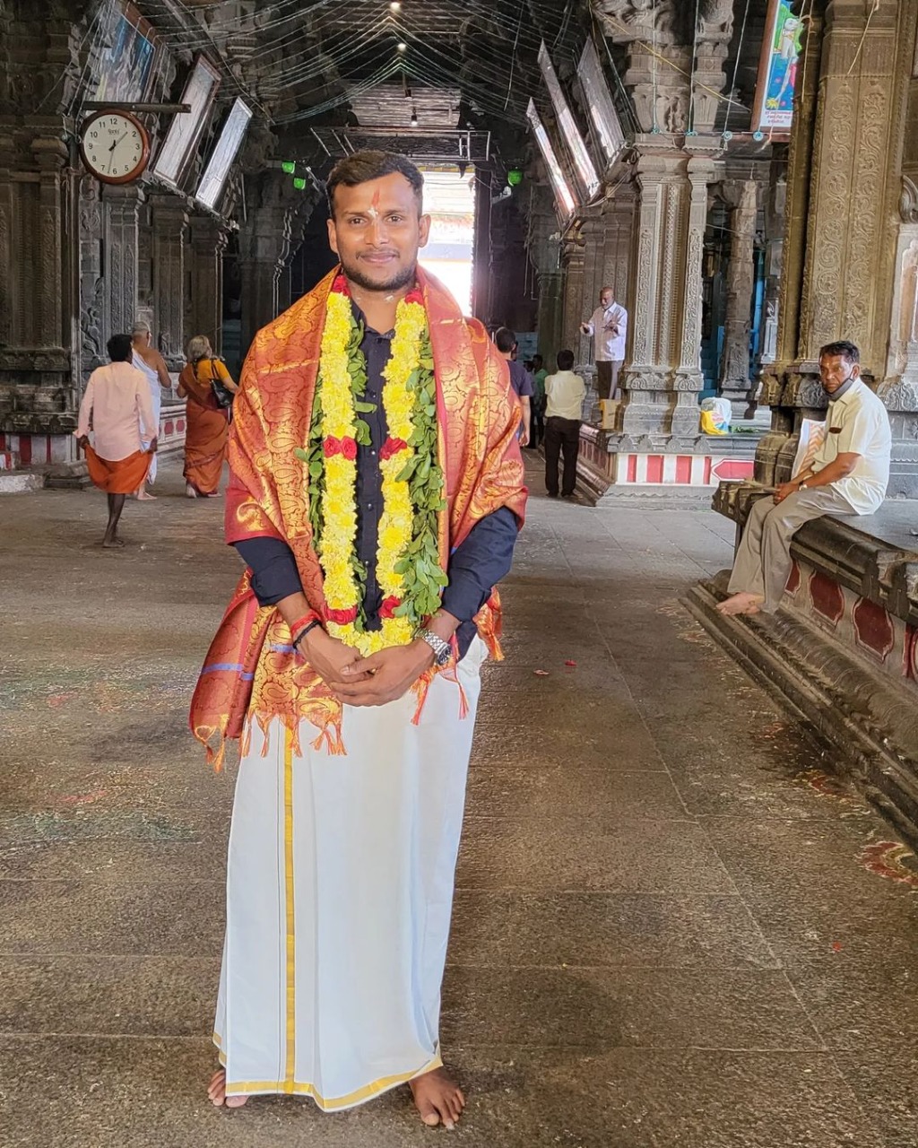 Indian cricketer Natarajan visit chidambaram natarajar temple