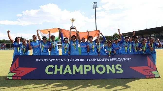 Neeraj Chopra bows down to indian women team U19 WC win 