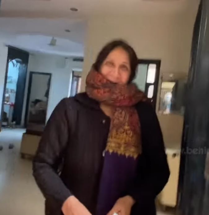 Woman surprise delivery with her son video viral