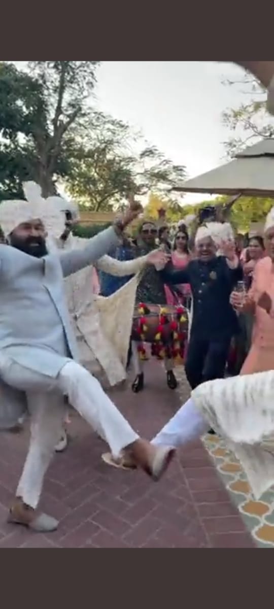 Mohanlal Dancing with Akshay Kumar in Wedding Function at Rajasthan