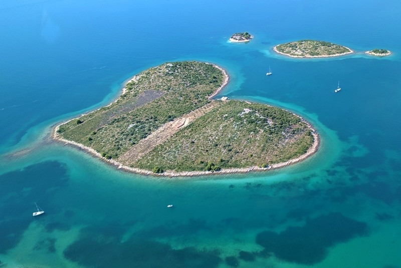 Heart shaped Adriatic islet in Croatia open for sale here the facts
