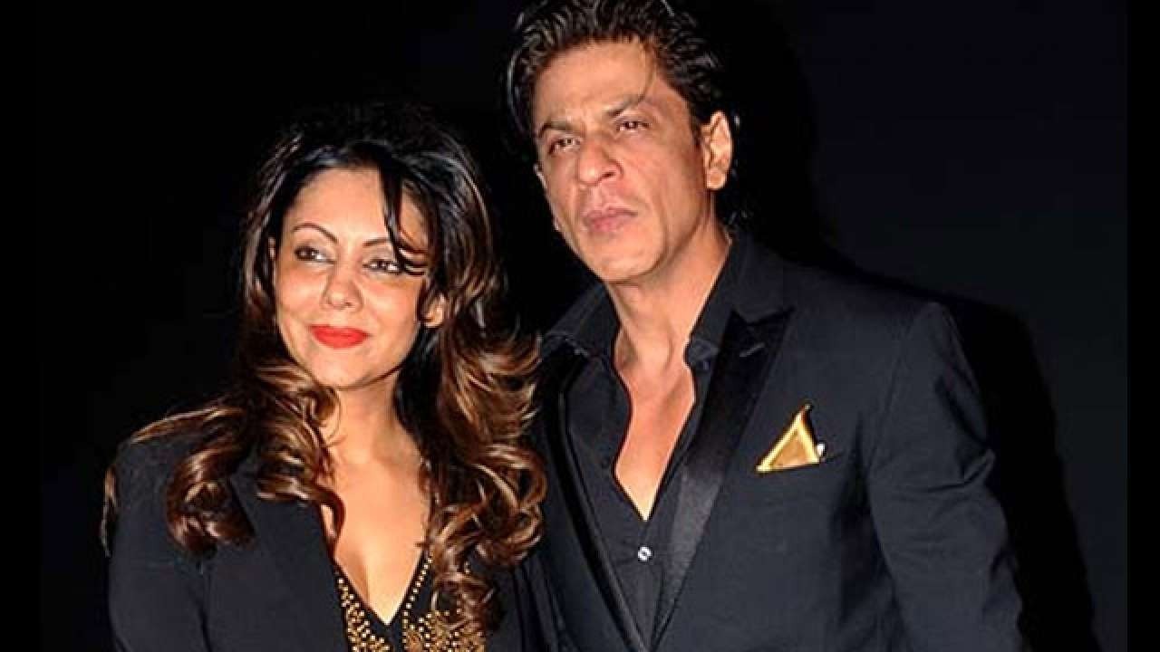 Actor sharukh khan reveals his first valentine gift to his wife