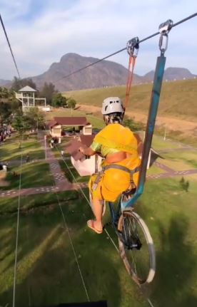 Old woman rope cycling stunt in brave video viral