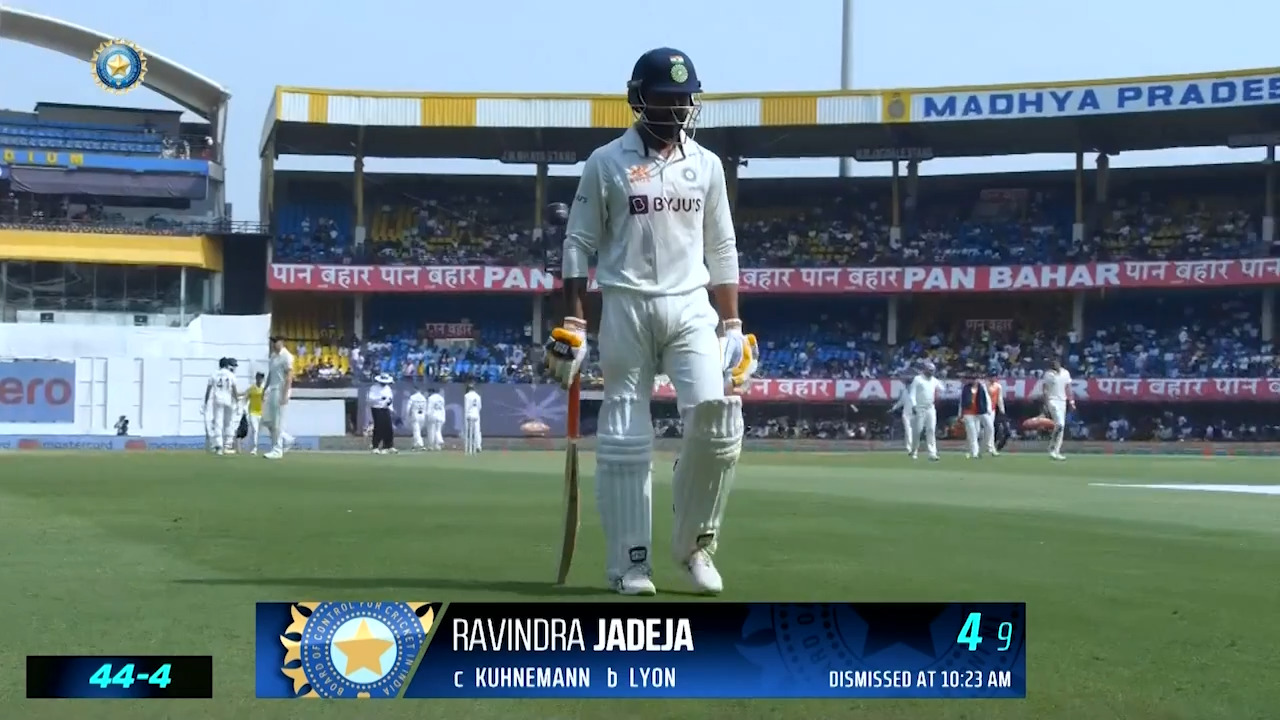 Ravindra jadeja get out at next ball after he survive in drs