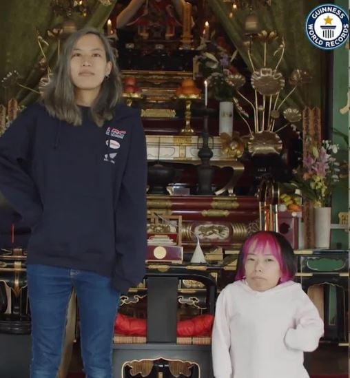 Japan Twins sisters height difference create guinness record