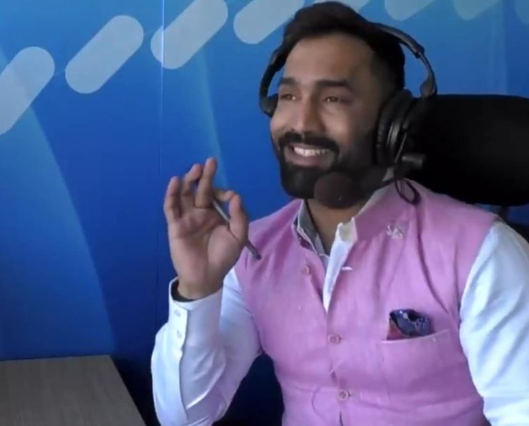 Dinesh karthik about ms dhoni appreciation on his commentary