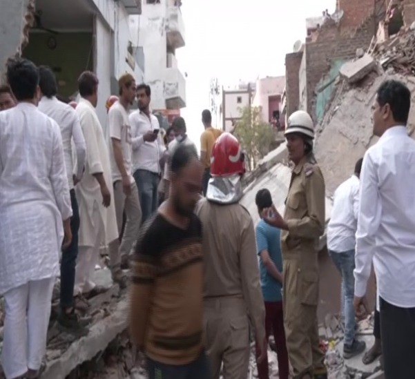 Delhi Multi Storey Building Collapses on Road Video goes viral