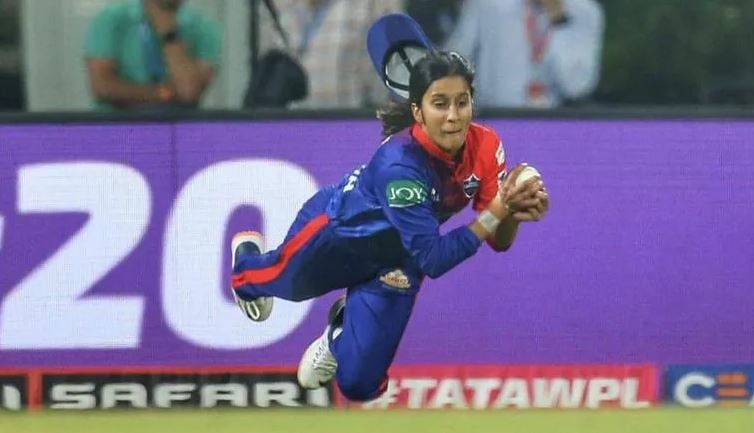 WPL Jemimah Rodrigues brilliant catch against mumbai indians