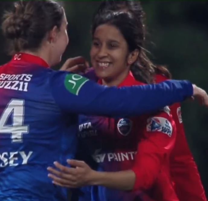 WPL Jemimah Rodrigues brilliant catch against mumbai indians