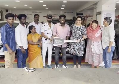 Vijay TV DJ Black buys own car priyanka and makapa wish