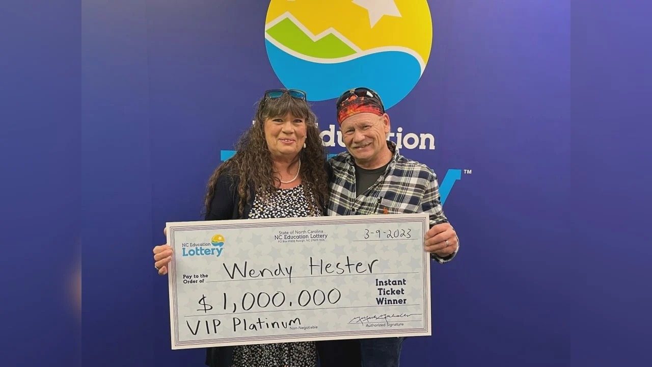 US Woman buy lottery after mysterious sound won Jackpot